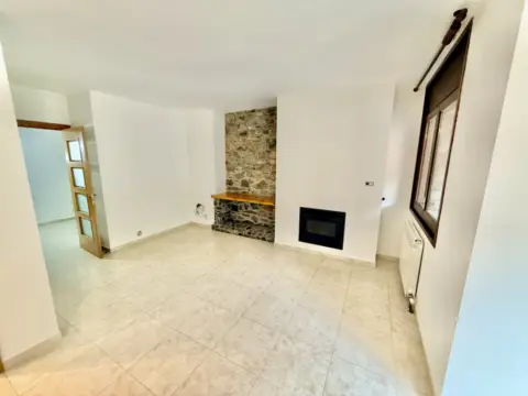 Piso en calle Arinsal