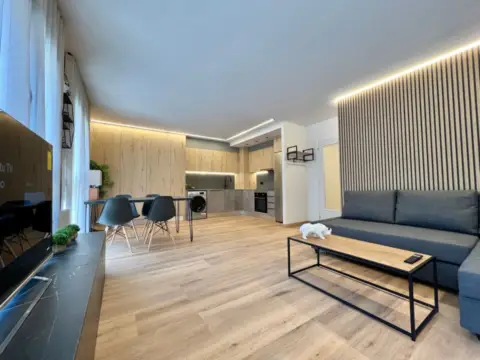 Piso en calle Angonella