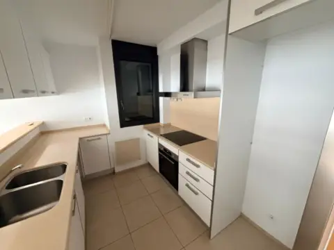 Piso en calle Nacions Unides