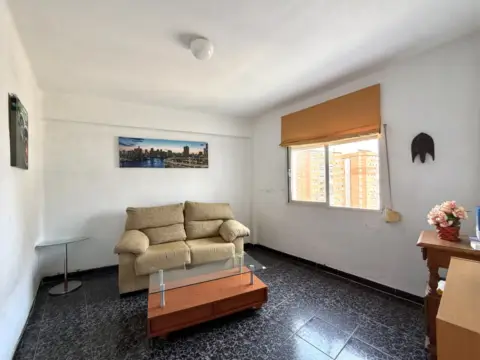 Piso en calle Frigiliana