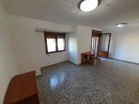 Piso en Plaza de Emilio Castelar