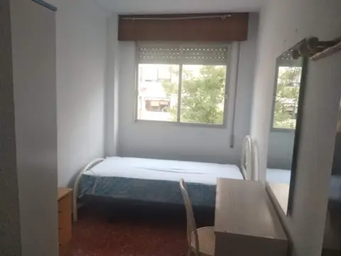 Habitación en Nueva Andalucía
