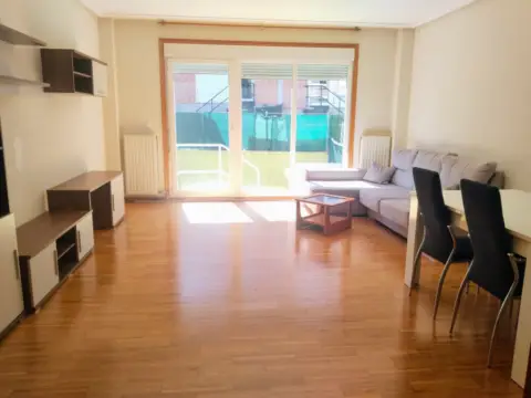 Chalet adosado en calle La Española