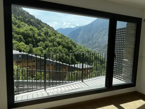 Pis de 3 habitacions en venda a Escaldes-Engordany · 28 de 60