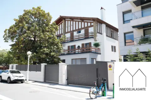 Piso en calle de la Infanta Cristina, 15