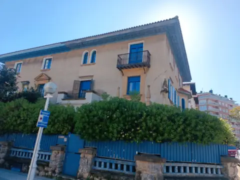 Casa en calle de la Infanta Beatriz, 11