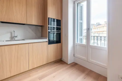 Piso en calle de Prim, 10