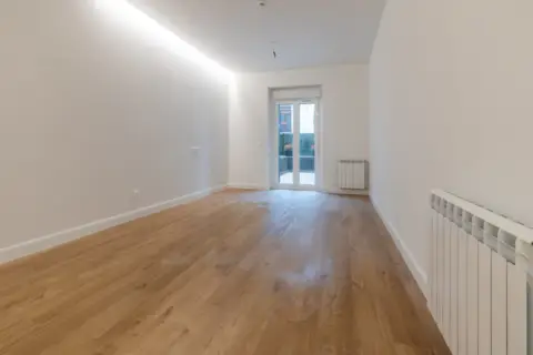 Piso en Erregina Erregentearen Kalea, 5