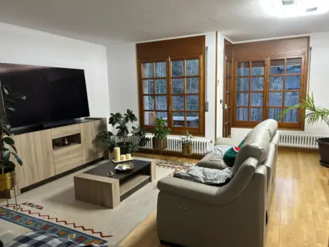 Piso en calle Través