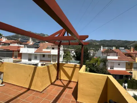 Casa adosada en Valdeolletas-Las Cancelas-Xarblanca