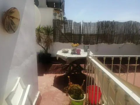 Casa adosada en calle El Castillo