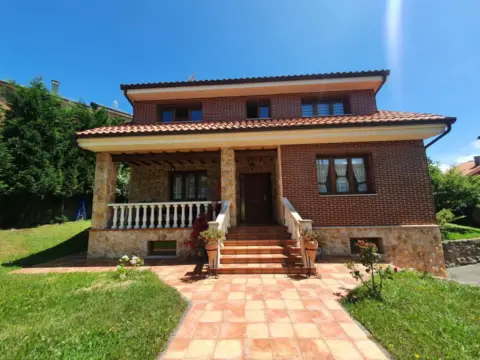 Chalet en calle Maria Lejarrega