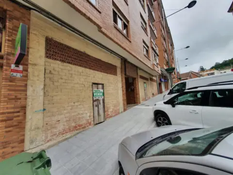 Local comercial en calle Picó Andolinas