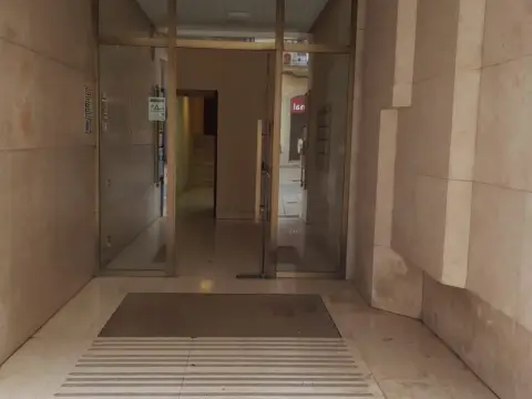 Oficina en calle de la Cámara