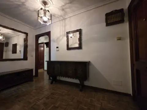 Piso en calle de José Manuel Pedregal