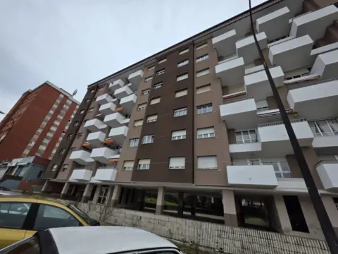 Piso en calle de los Hermanos Espolita