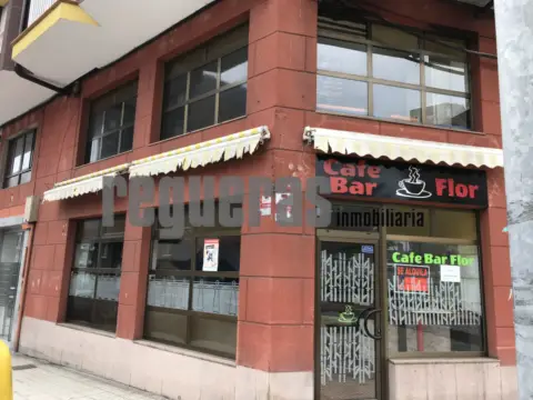 Local comercial en calle de Gutiérrez Herrero, 3