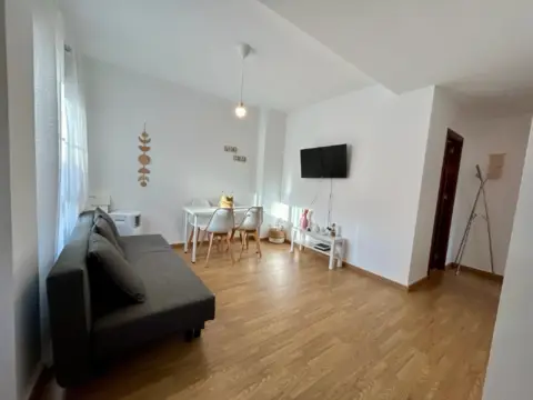 Piso en calle Siete Revueltas, 3