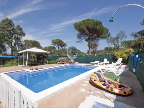 Chalet unifamiliar en Carrer de la Lluna