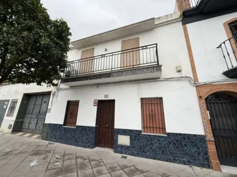 Casa en calle Real Utrera
