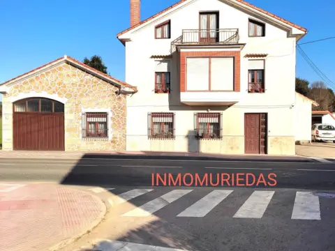 Casa unifamiliar en Barrio de Camargo Ladredo