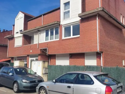 Flat in Barrio de Arenal Helguera, 21