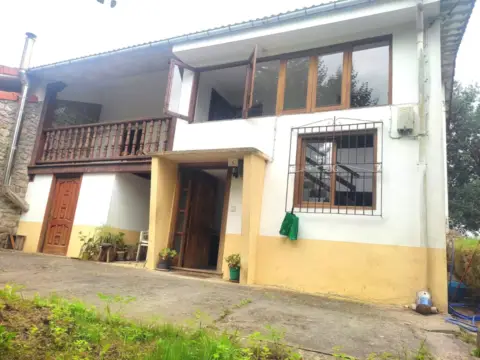 Casa en Barrio Real Sitio La Cavada