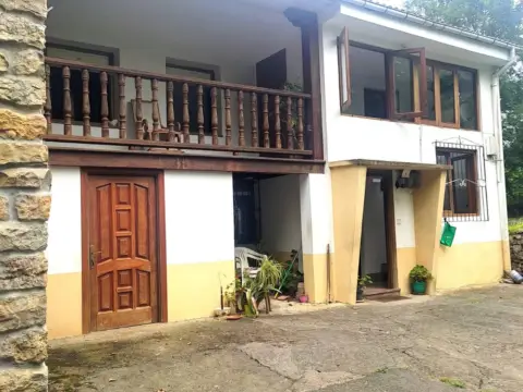 Casa en Barrio Real Sitio La Cavada