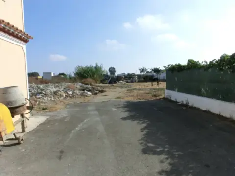 Terreno en calle de Américo Vespucio, 15