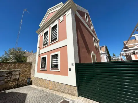 Chalet unifamiliar en calle del Lúpulo, 4