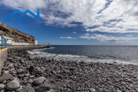 Chalet adosado en calle Toninas
