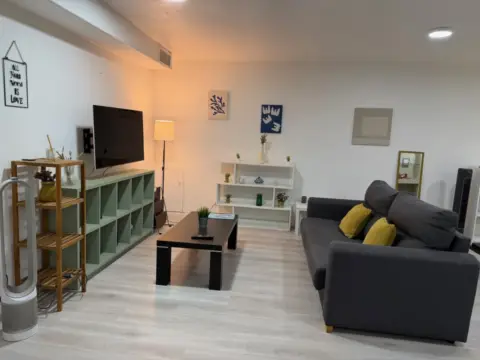 Estudio en calle de Cánovas del Castillo