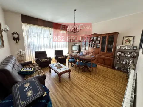Casa adosada en Palas de Rei (Casco Urbano)