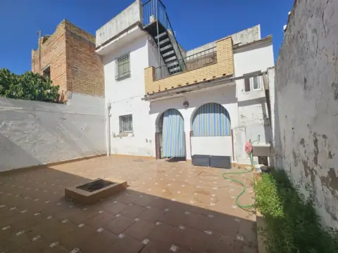 Chalet adosado en Salteras