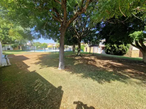 Chalet adosado en Villanueva del Ariscal