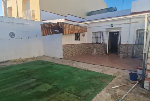Chalet adosado en Villanueva del Ariscal