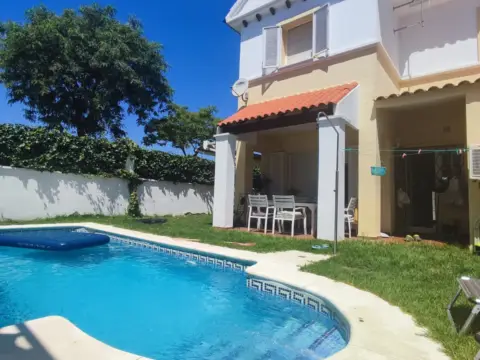 Chalet pareado en Espartinas