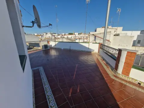 Piso en Sanlúcar La Mayor