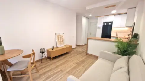 Apartamento en Avenida del Gamonal, 4