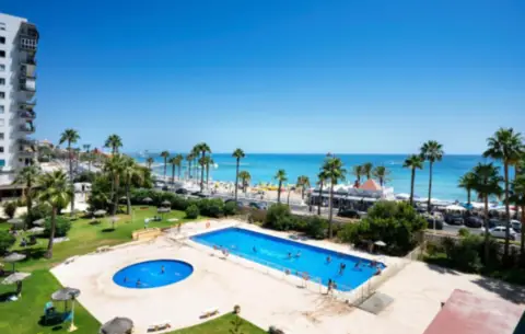 Estudio en Avenida Manuel Mena Palma, 4