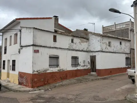 Chalet unifamiliar en calle de la Encinilla