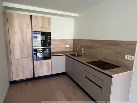 Piso en calle Narciso Yepes