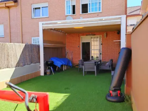 Chalet adosado en Pedrezuela