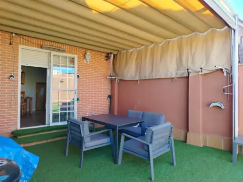 Chalet adosado en Pedrezuela