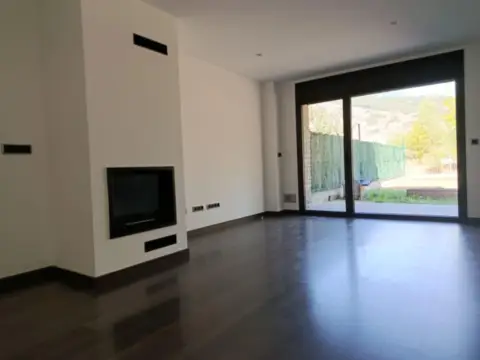 3-bedroom flat for sale in Ordino · 4 of 46