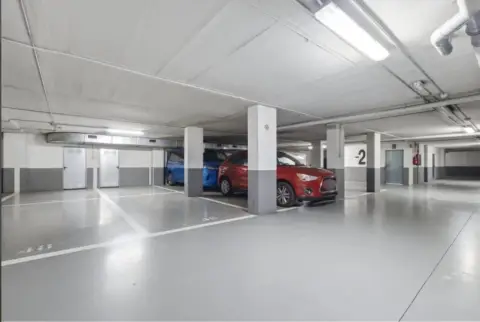 Pis de 3 habitacions en venda a Andorra la Vella · 60 de 60