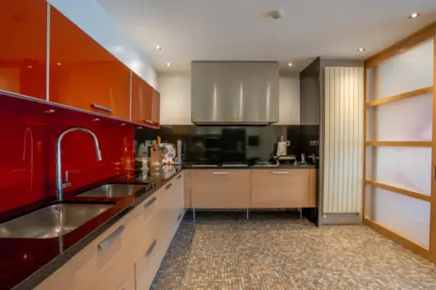 5-bedroom chalet for sale in Escaldes-Engordany · 26 of 60