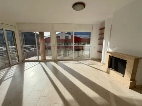 Piso en calle Engolasters