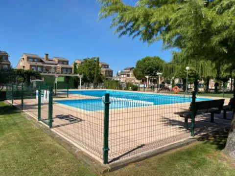 Casa pareada en Carretera de Madrid