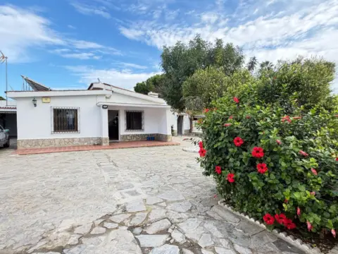 Chalet en Mogarizas-Las Rapazes